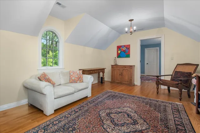 $1,595,000 | 1005 Hiawatha Lane, Riverwoods, IL 60015