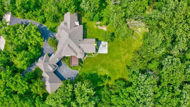 $1,595,000 | 1005 Hiawatha Lane, Riverwoods, IL 60015