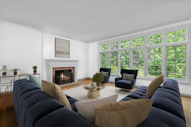 $1,595,000 | 1005 Hiawatha Lane, Riverwoods, IL 60015