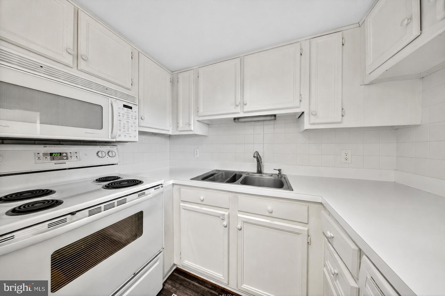 30142 Cedar Shores Road, Unit 344E Ocean View, DE 19970 - Photo 7 of 32