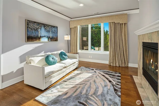 $7,700,000 | 2 Crescent Key, Bellevue, WA 98006