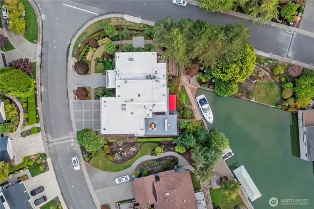 $7,700,000 | 2 Crescent Key, Bellevue, WA 98006