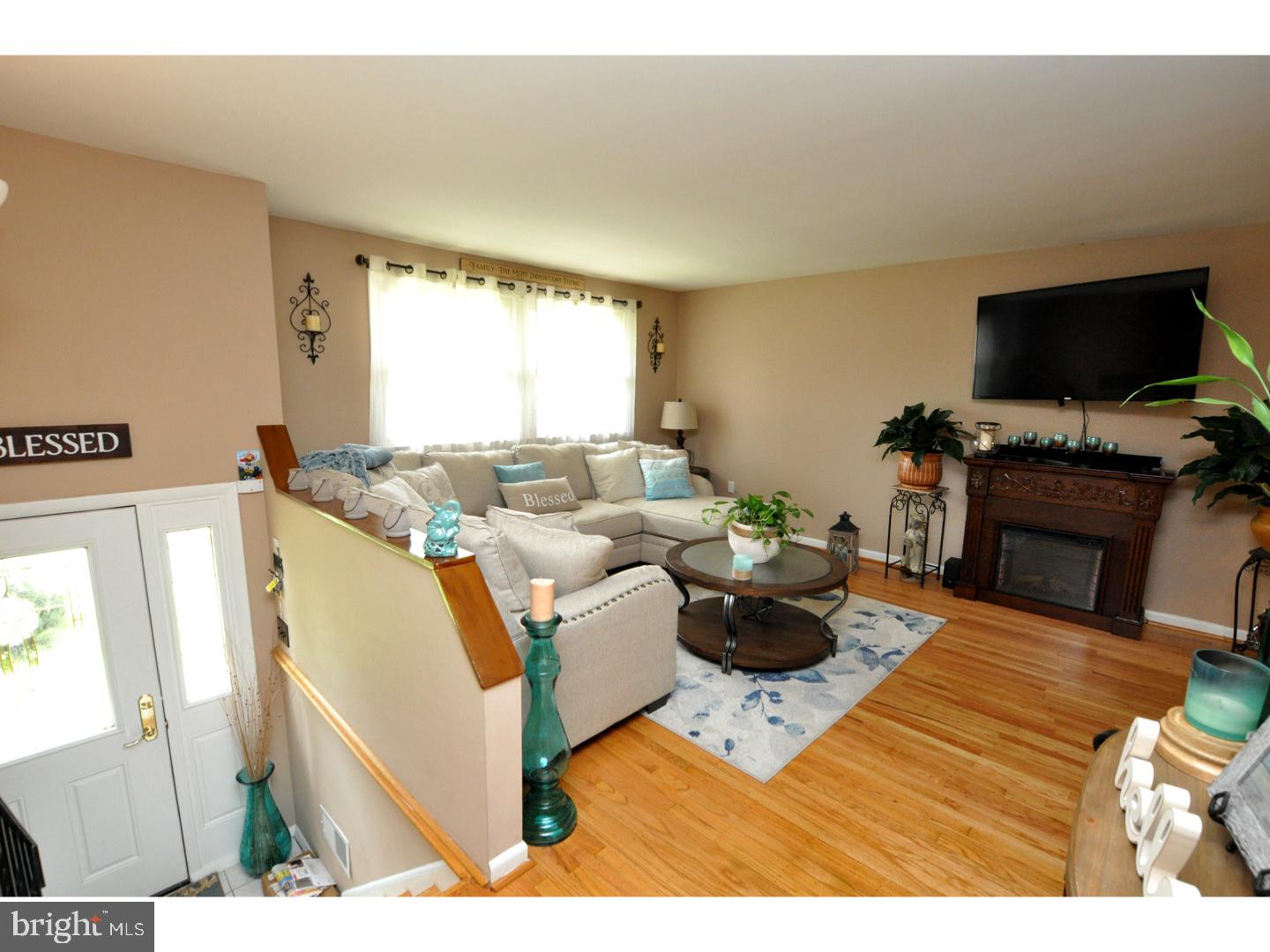 320 Peach Road Bellmawr, NJ 08031 - Photo 3 of 21 Gallery Image 3
