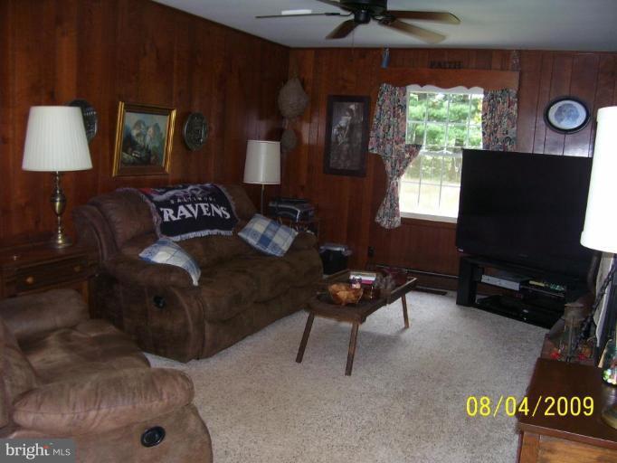 3802 Tupelo Road Finksburg, MD 21048 - Photo 3 of 27 Family Room