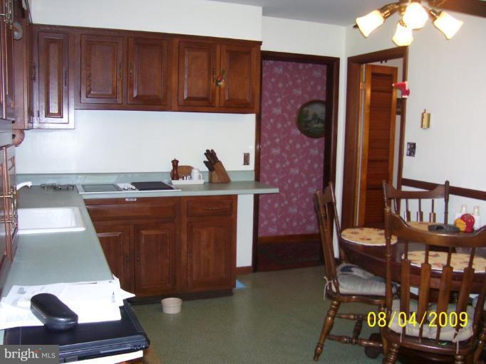 3802 Tupelo Road Finksburg, MD 21048 - Photo 5 of 27 Kitchen