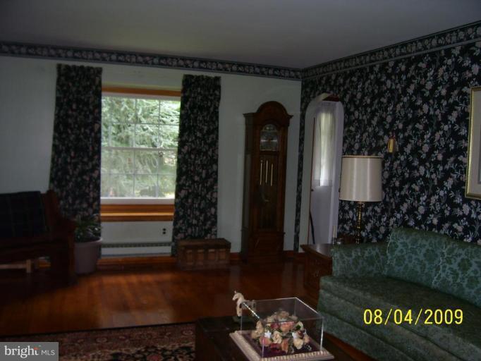 3802 Tupelo Road Finksburg, MD 21048 - Photo 10 of 27 Living Room #3