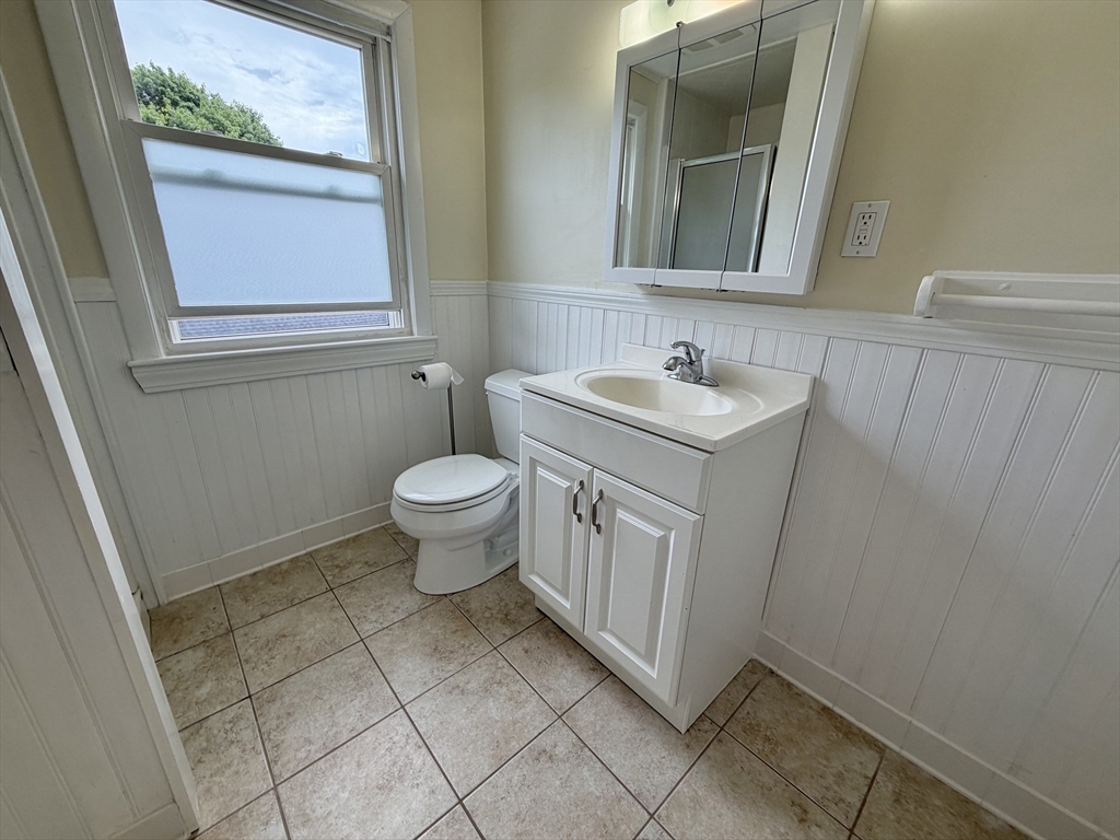 17 Hatfield Road, Unit 17 Newton, MA 02465 - Photo 11 of 42