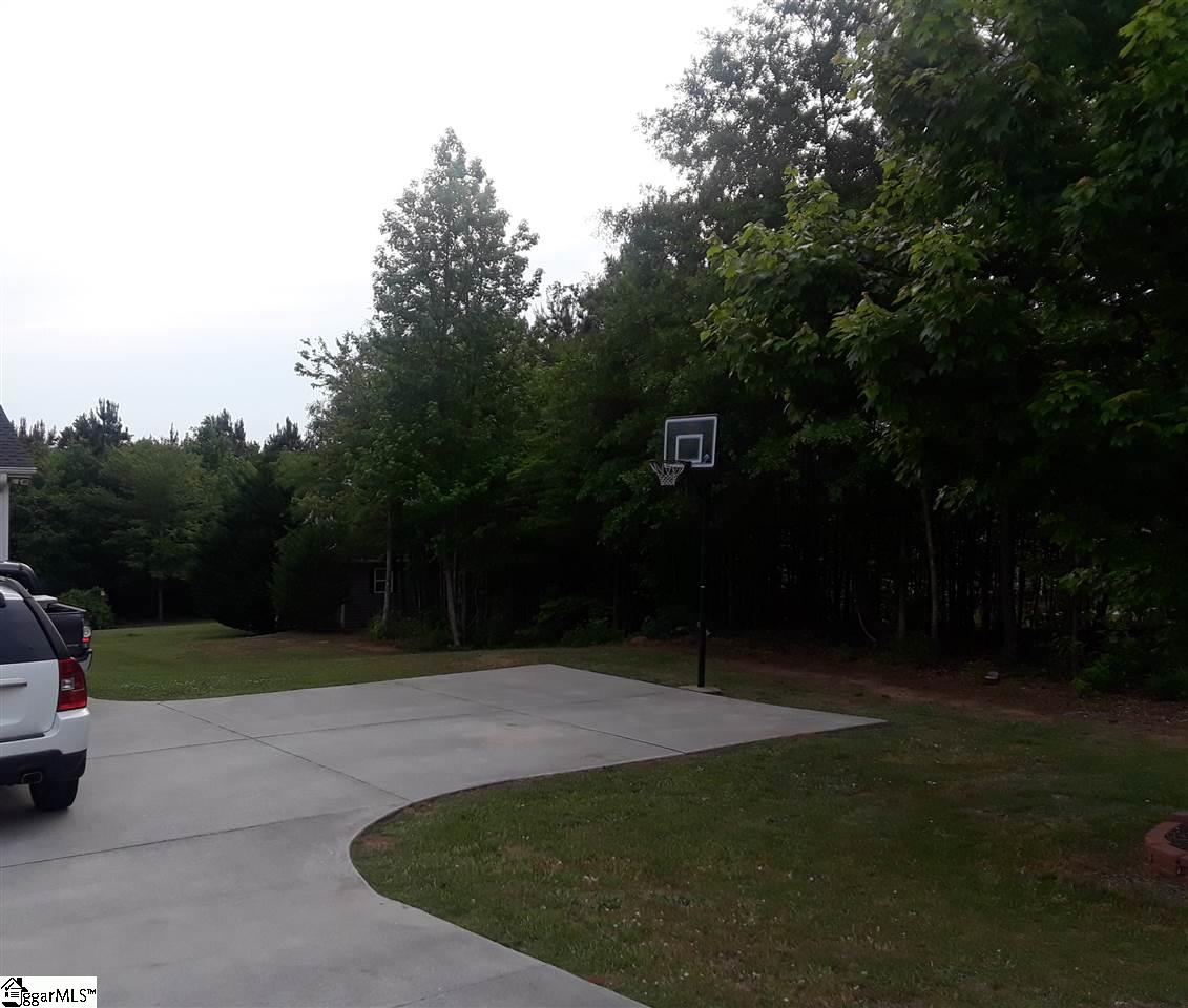 213 Vera Holliday Road Six Mile, SC 29682 - Photo 3 of 18 Gallery Image 3