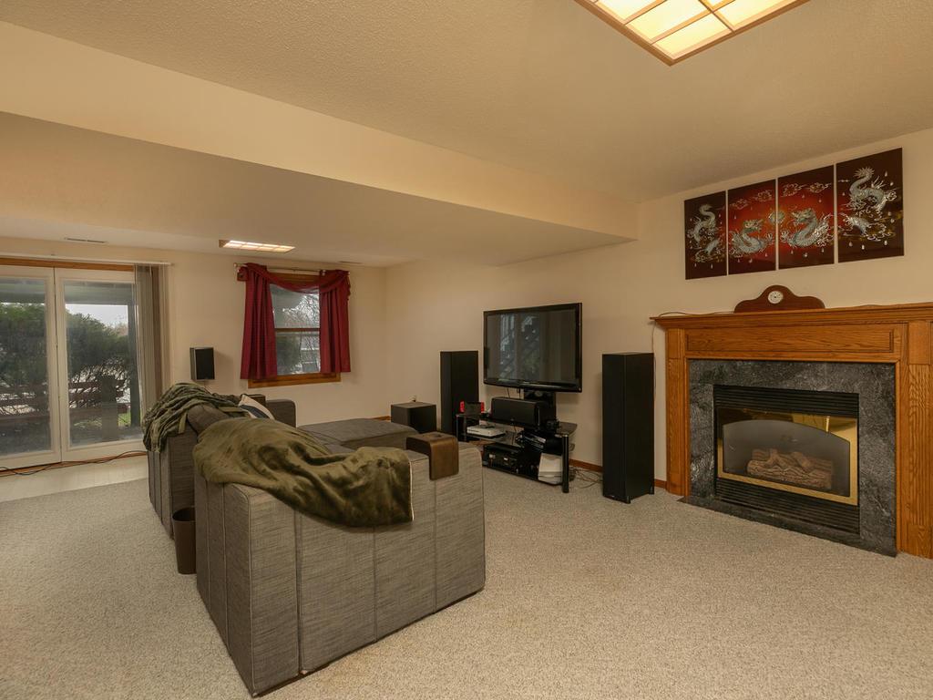 2005 50th Street Northwest Rochester, MN 55901 - Photo 10 of 35