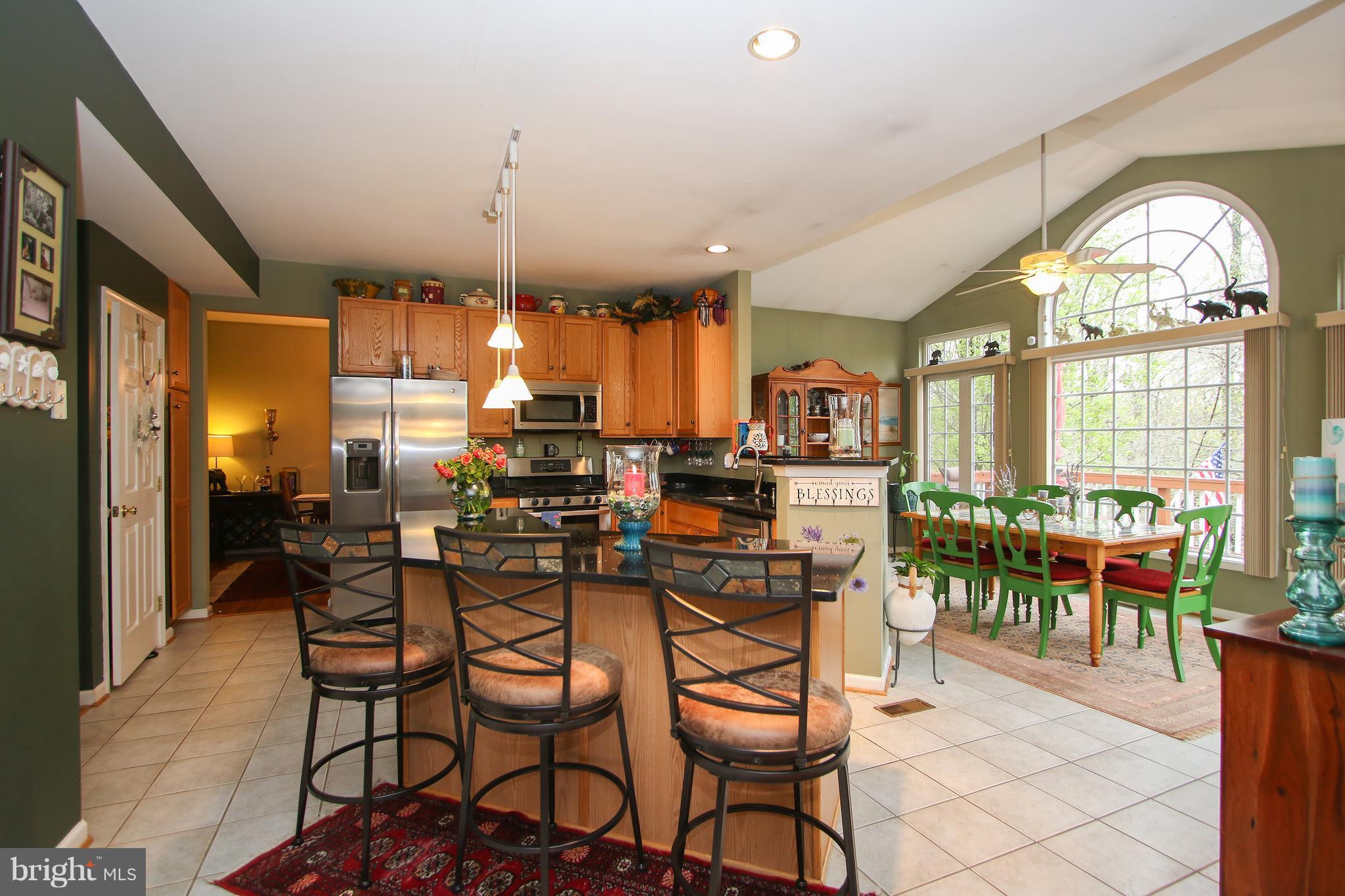 13823 Lullaby Road Germantown, MD 20874 - Photo 11 of 30 Kitchen