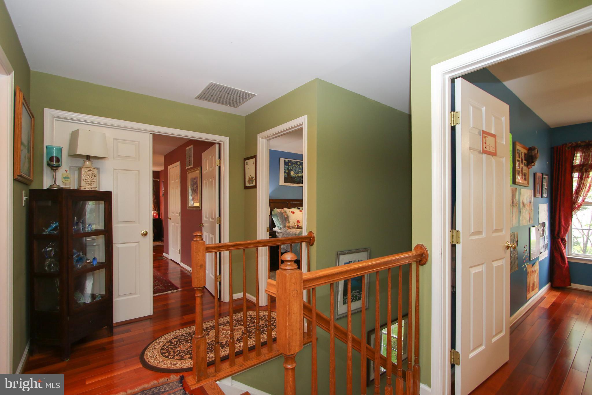 13823 Lullaby Road Germantown, MD 20874 - Photo 15 of 30 Upper Hallway