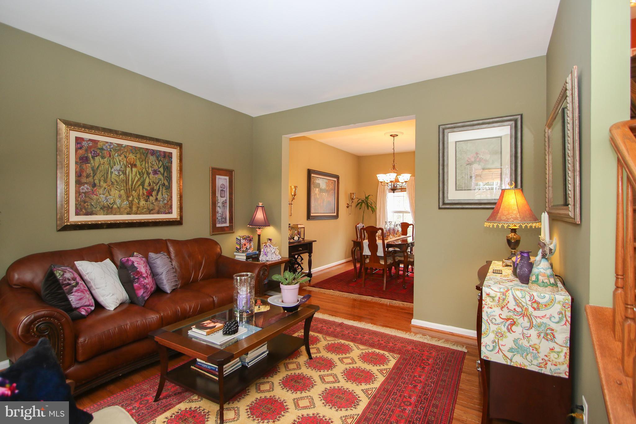 13823 Lullaby Road Germantown, MD 20874 - Photo 3 of 30 Living Room