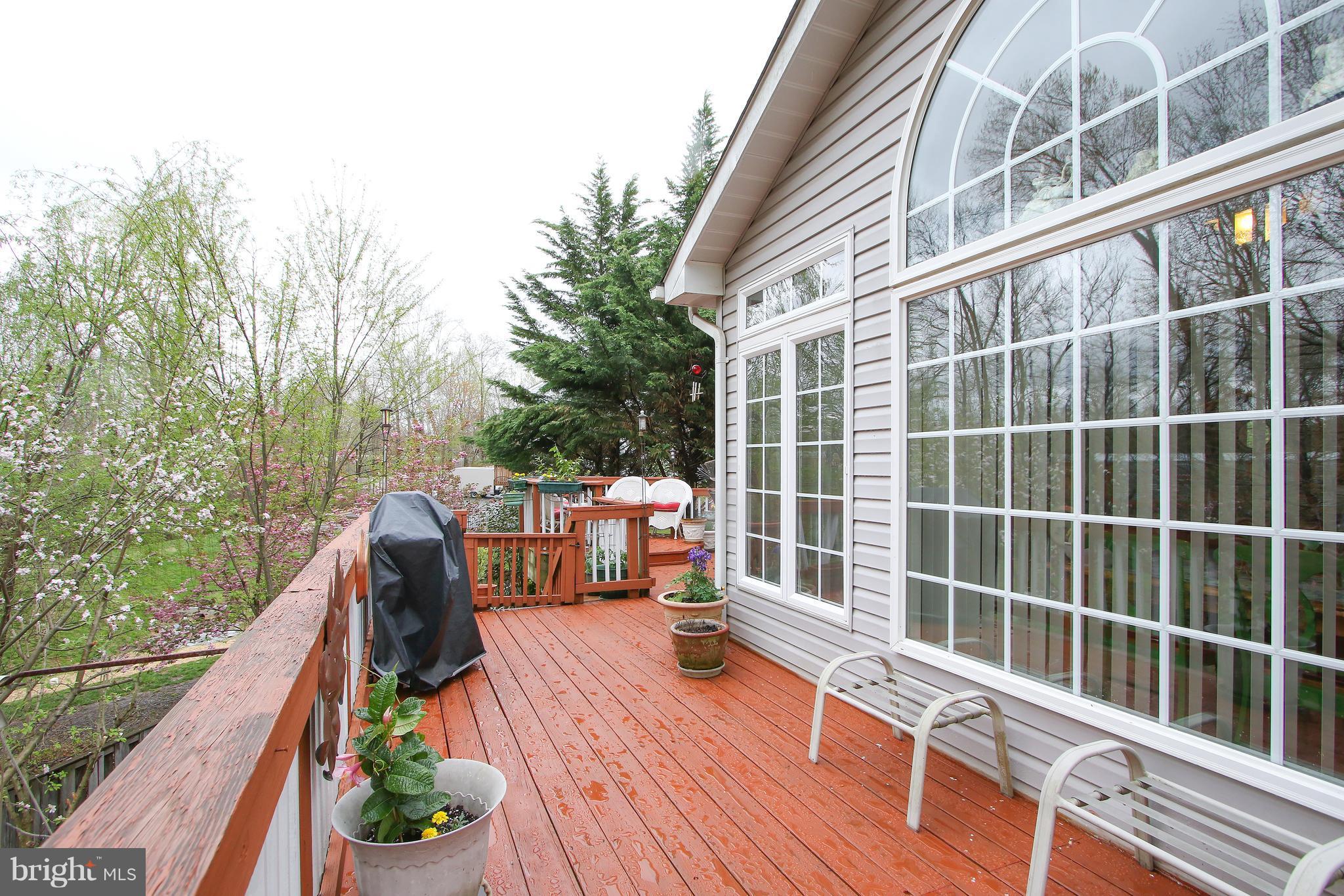 13823 Lullaby Road Germantown, MD 20874 - Photo 29 of 30 Deck