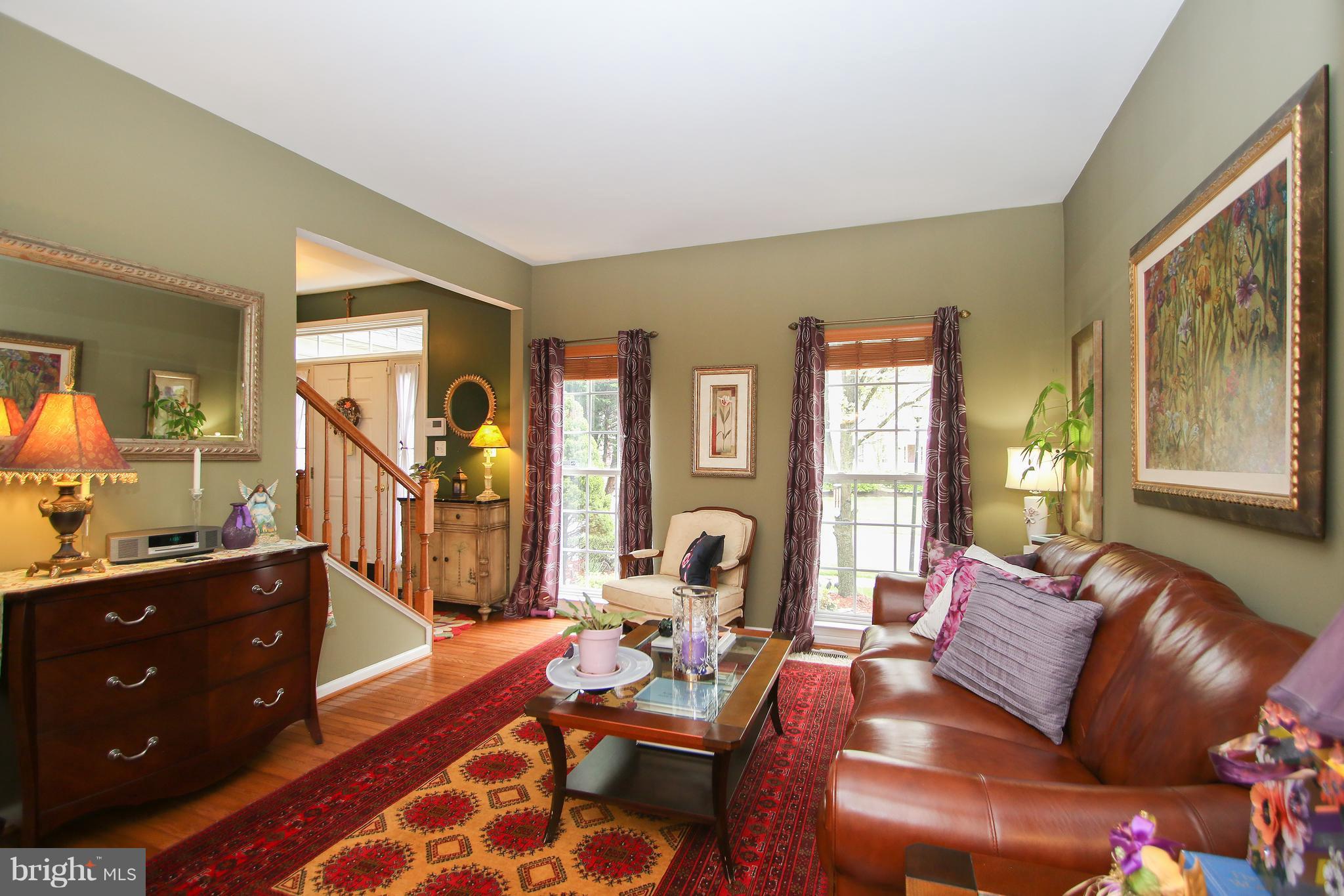 13823 Lullaby Road Germantown, MD 20874 - Photo 4 of 30 Living Room