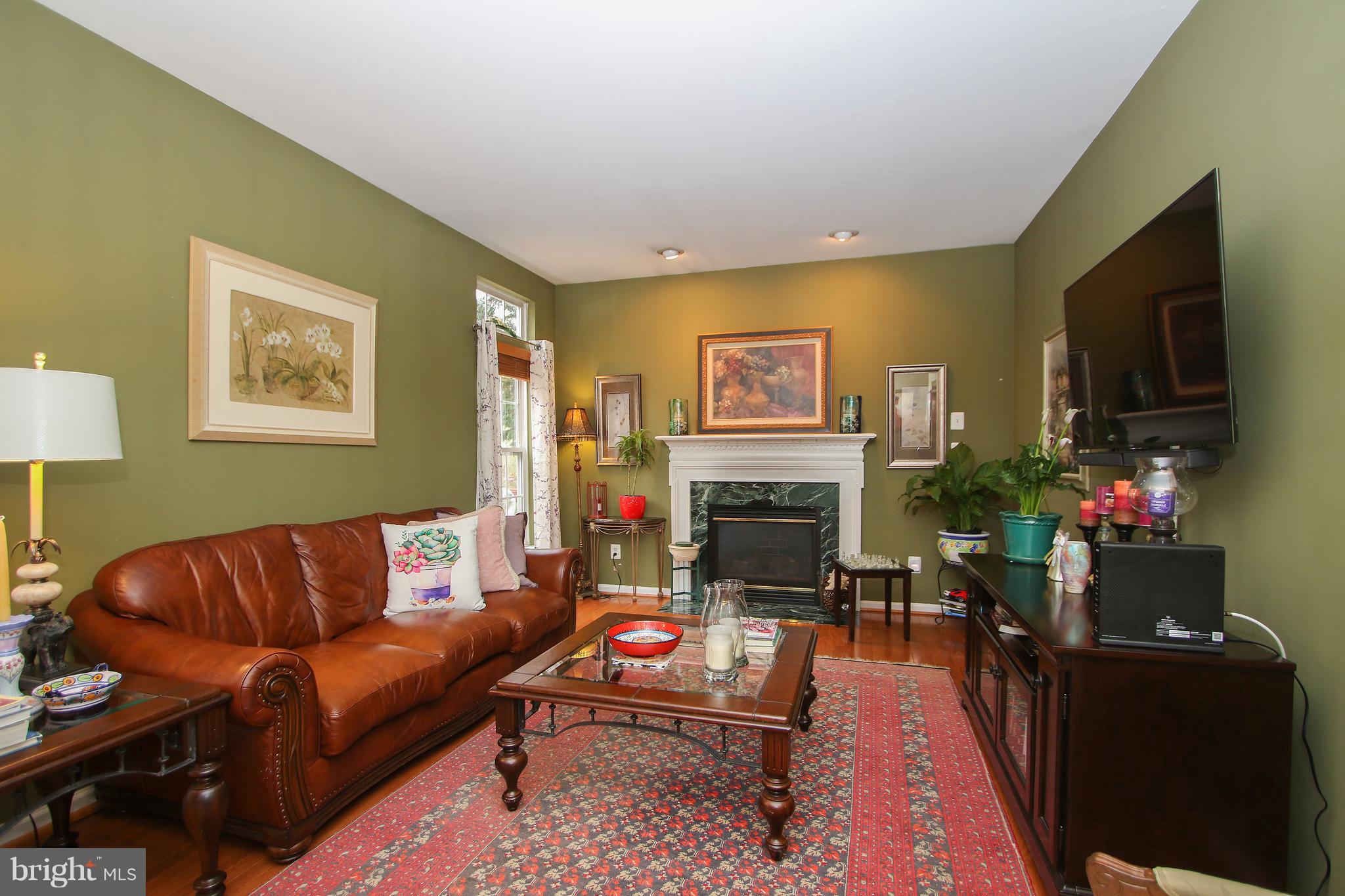 13823 Lullaby Road Germantown, MD 20874 - Photo 6 of 30 Family Room
