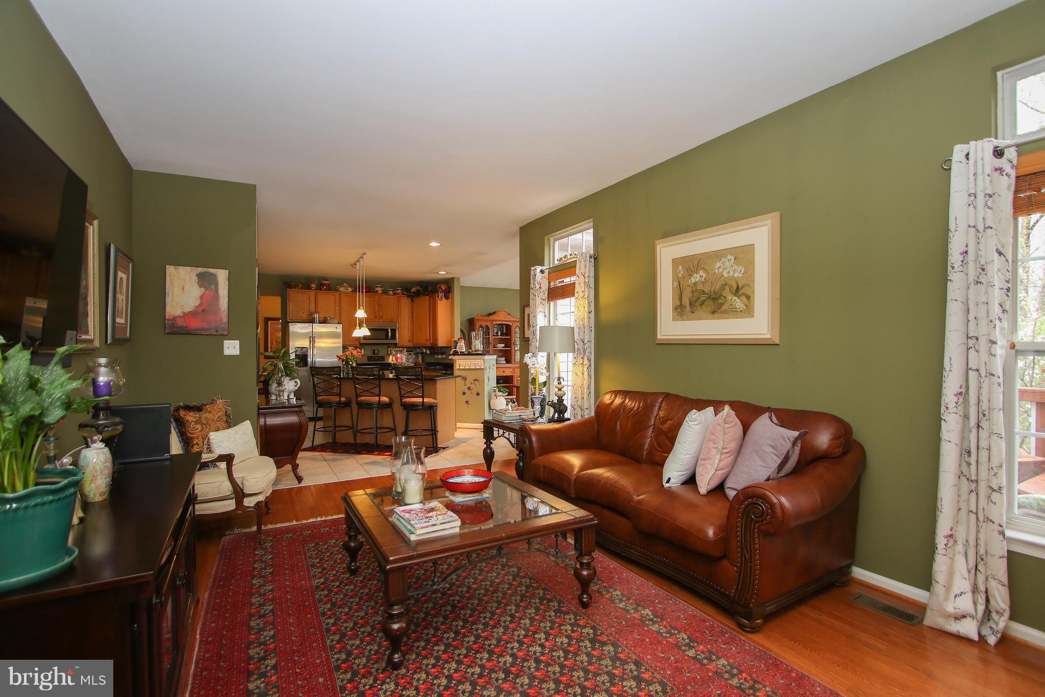 13823 Lullaby Road Germantown, MD 20874 - Photo 7 of 30 Family Room