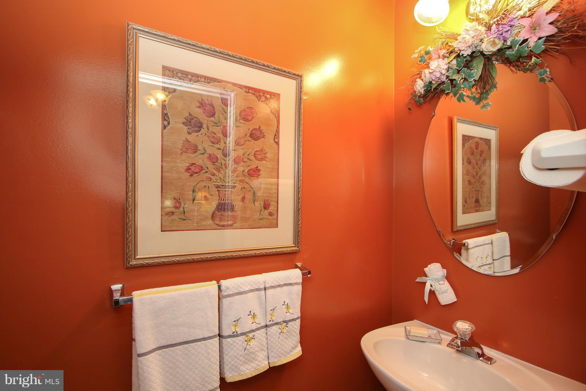 13823 Lullaby Road Germantown, MD 20874 - Photo 8 of 30 Powder Room