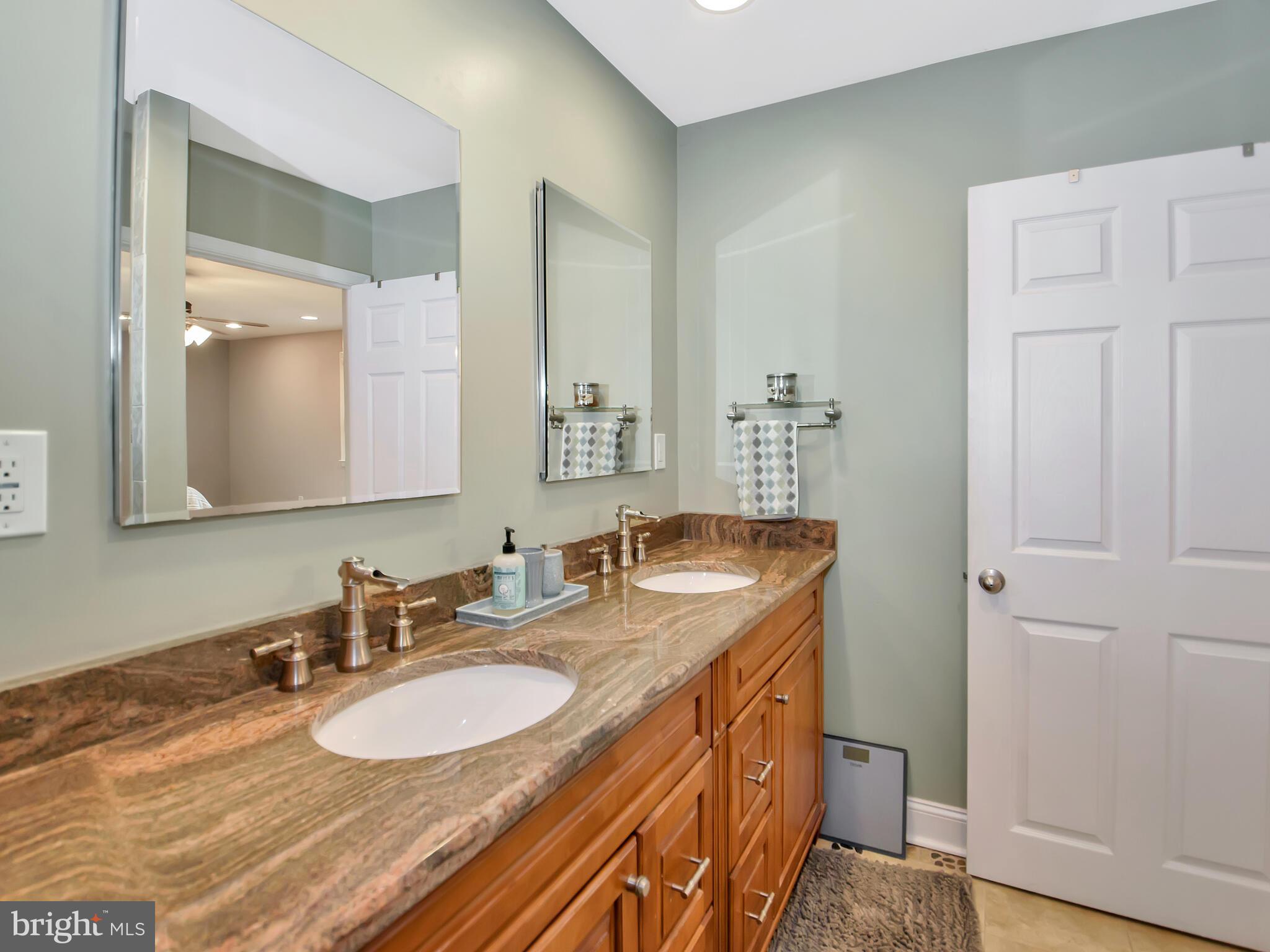 286 Betsy Road Huntingdon Valley, PA 19006 - Photo 23 of 33