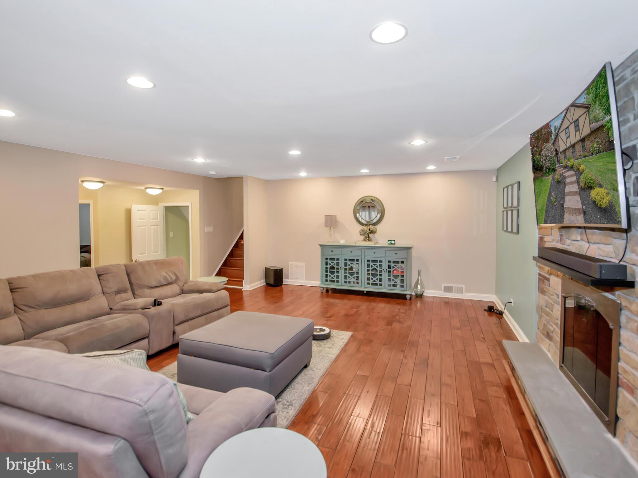 286 Betsy Road Huntingdon Valley, PA 19006 - Photo 25 of 33
