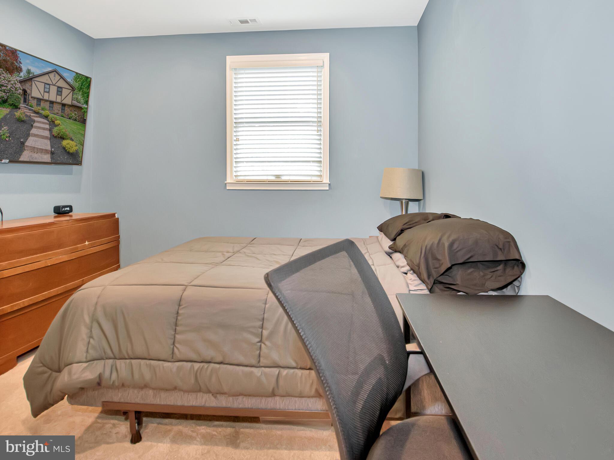 286 Betsy Road Huntingdon Valley, PA 19006 - Photo 29 of 33