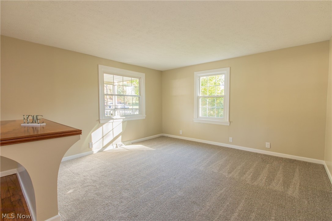 3028 Kendall Road Akron, OH 44321 - Photo 5 of 34