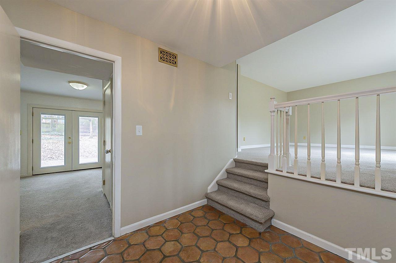 704 Hunting Ridge Road Raleigh, NC 27615 - Photo 11 of 19