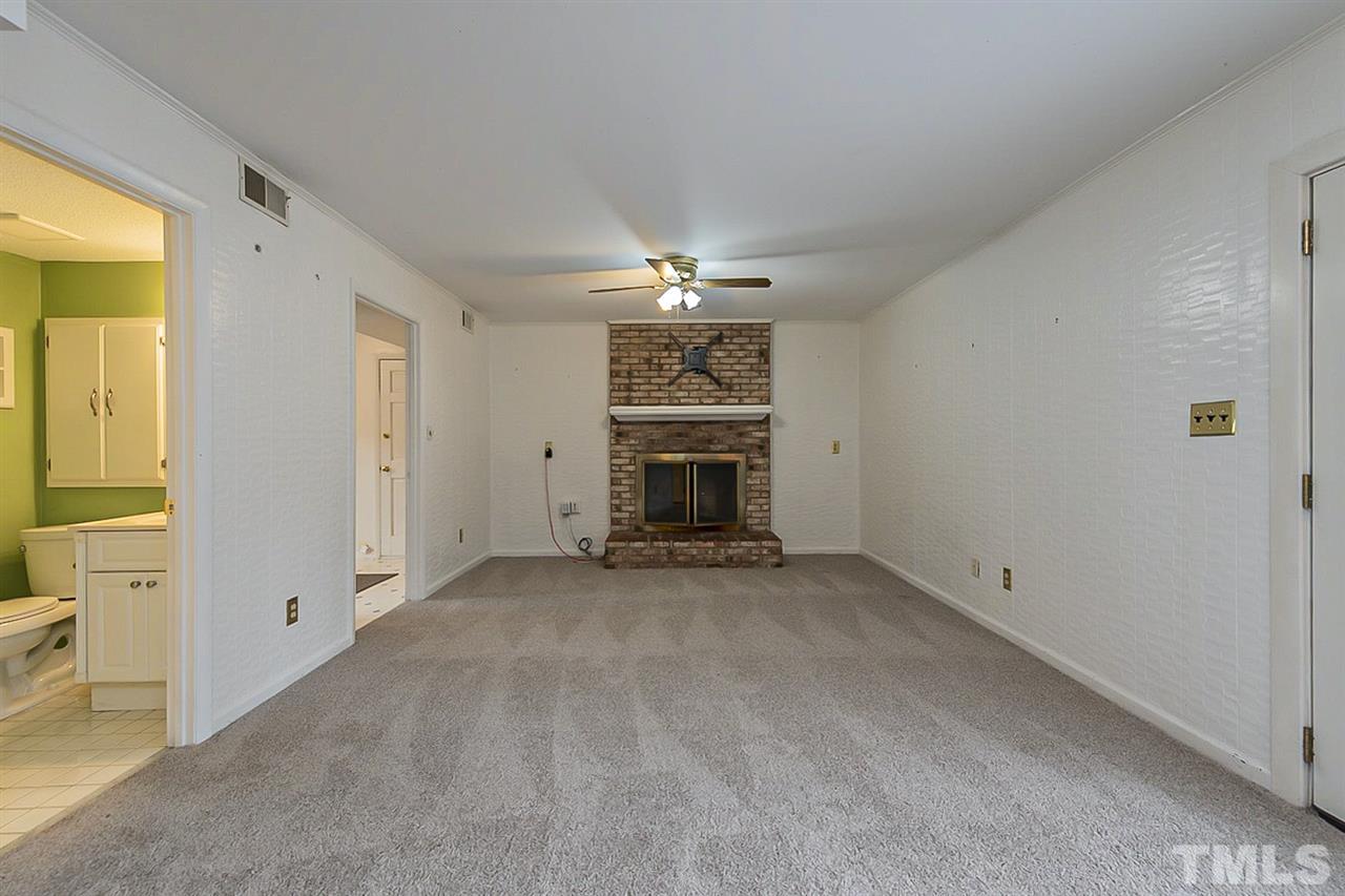 704 Hunting Ridge Road Raleigh, NC 27615 - Photo 3 of 19