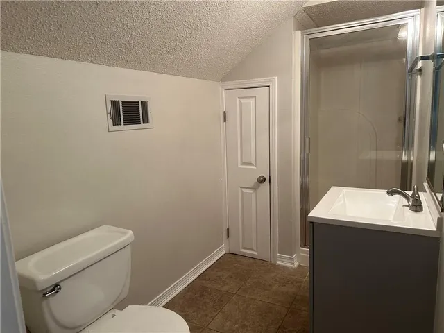 $1,800 | 2231 8th Street, Unit B, Mandeville, LA 70471