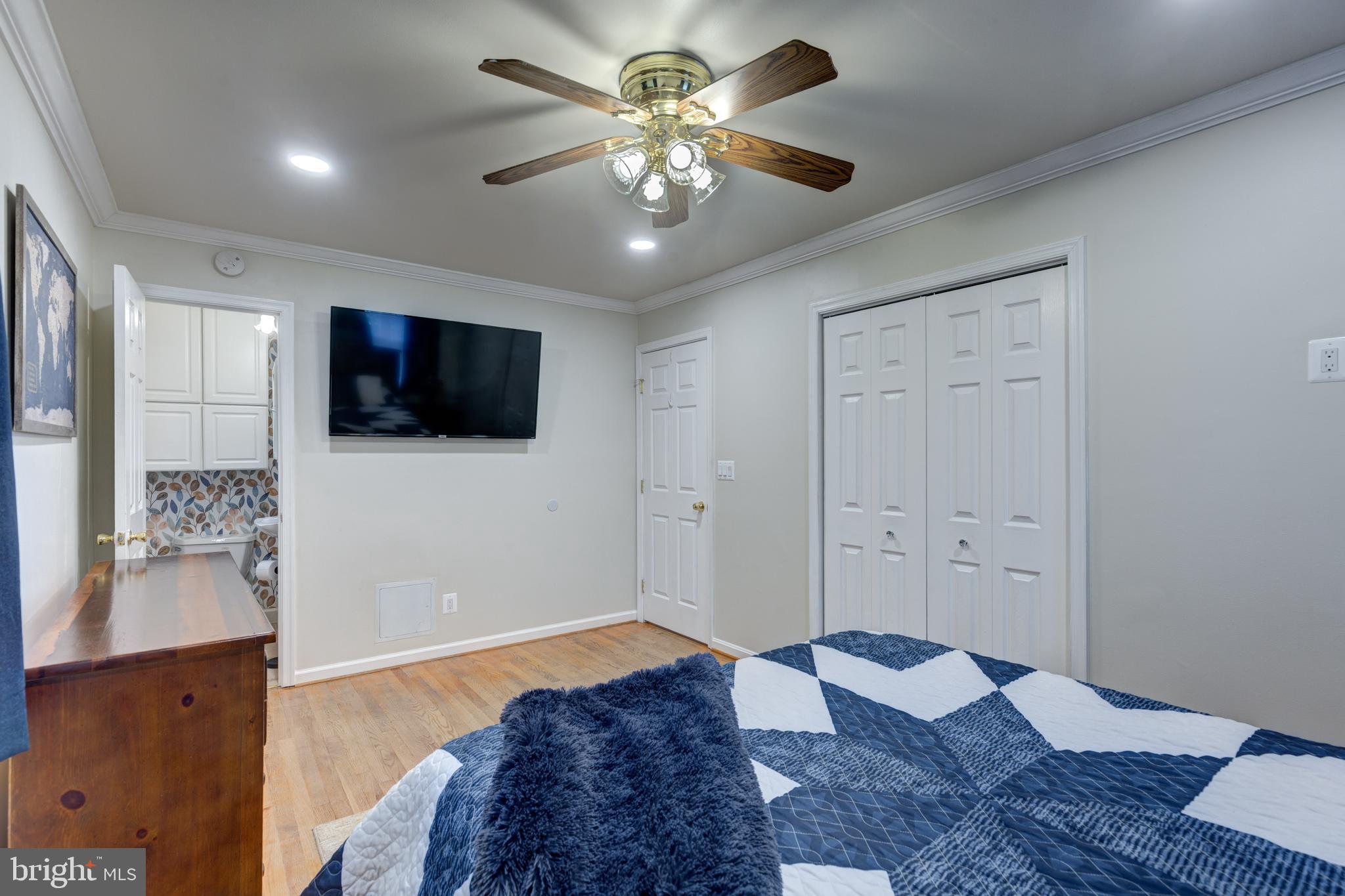 2631 Coon Club Road Westminster, MD 21157 - Photo 27 of 43 Primary bedroom