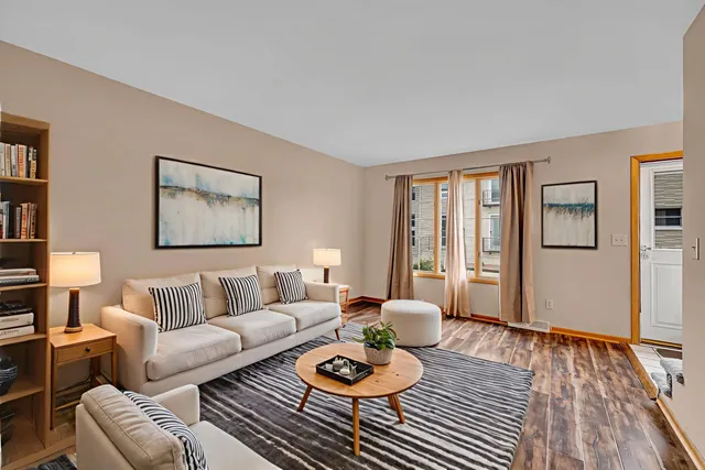 $209,900 | 613 East 3rd Street, Lockport, IL 60441