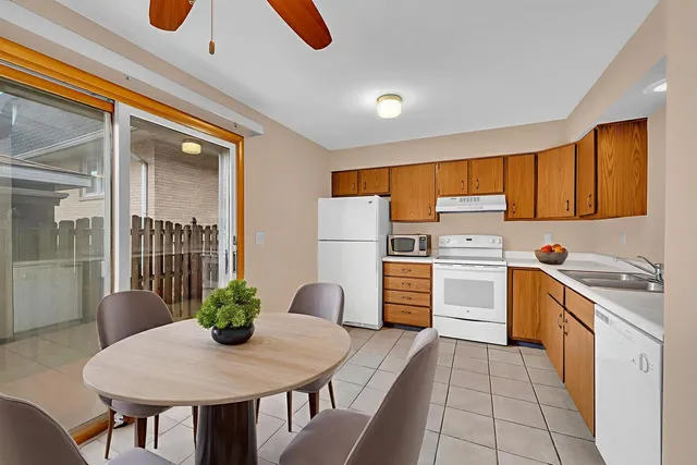 $209,900 | 613 East 3rd Street, Lockport, IL 60441