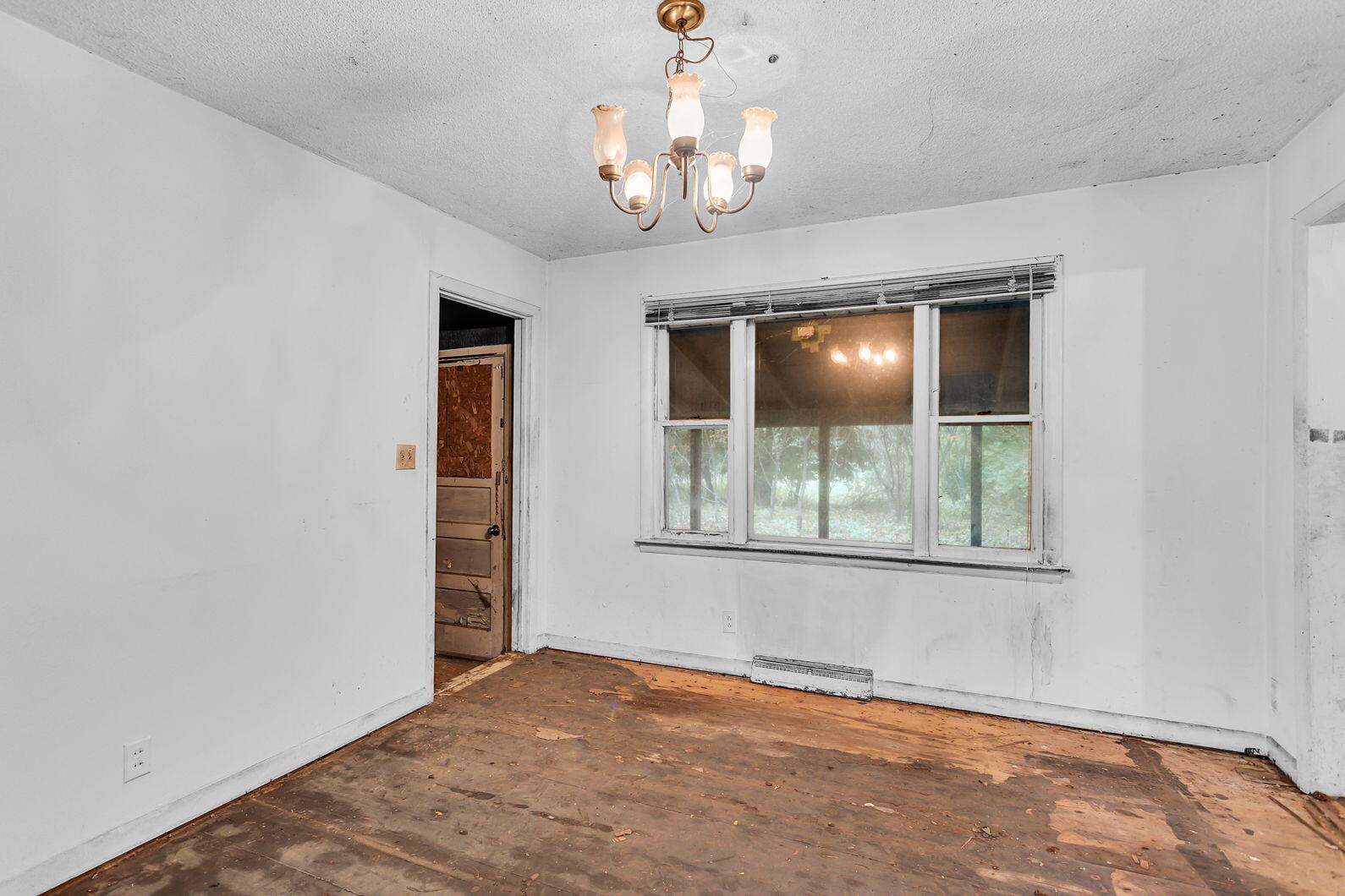 21350 Junction Road Bellevue, MI 49021 - Photo 12 of 27 13-web-or-mls-0N0A2972
