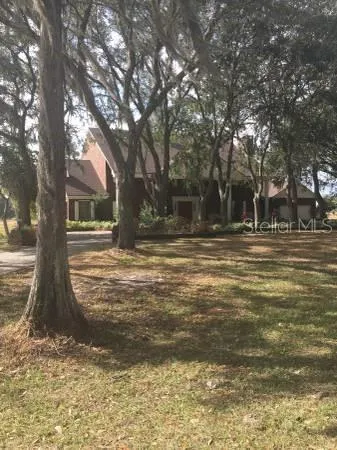 a house view with a outdoor space