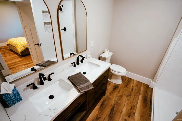 $1,799,000 | 12967 North Eastshore Drive, Syracuse, IN 46567