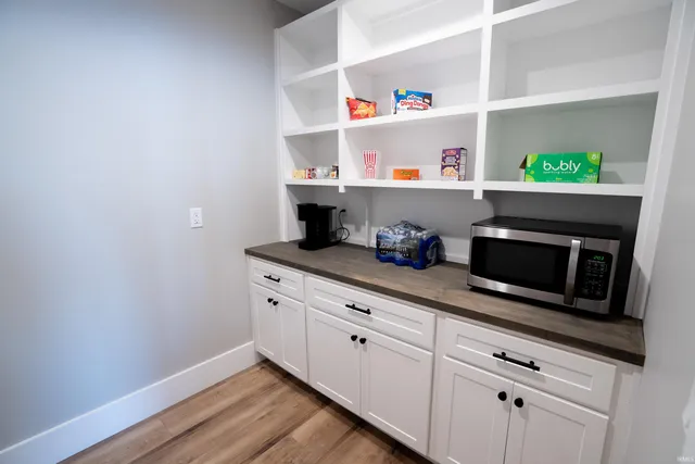 $1,799,000 | 12967 North Eastshore Drive, Syracuse, IN 46567