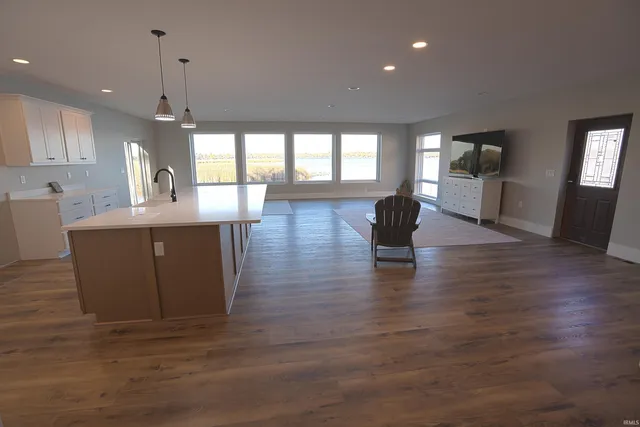 $1,799,000 | 12967 North Eastshore Drive, Syracuse, IN 46567