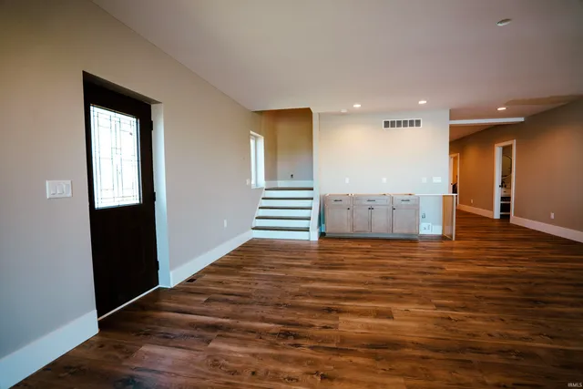 $1,799,000 | 12967 North Eastshore Drive, Syracuse, IN 46567