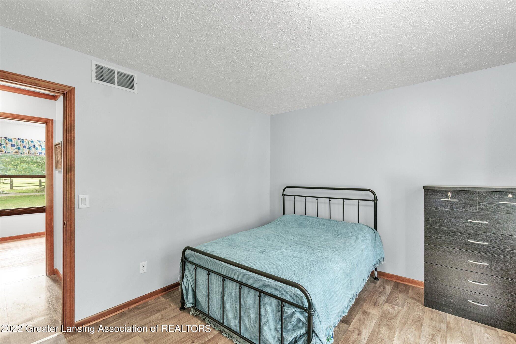 7828 Linton Road St. Johns, MI 48879 - Photo 32 of 60 33-7828-Linton-Rd-St-WindowStill-Real-Es
