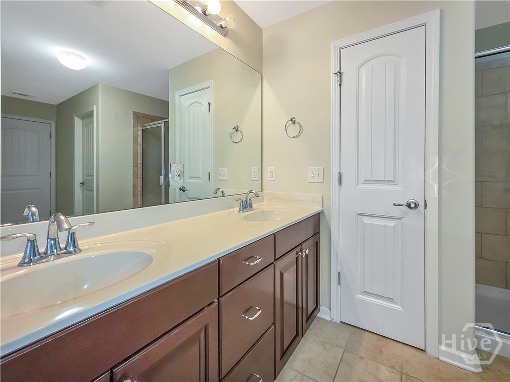 4 Melody Drive Pooler, GA 31322 - Photo 28 of 52 Primary Bathroom with double sinks