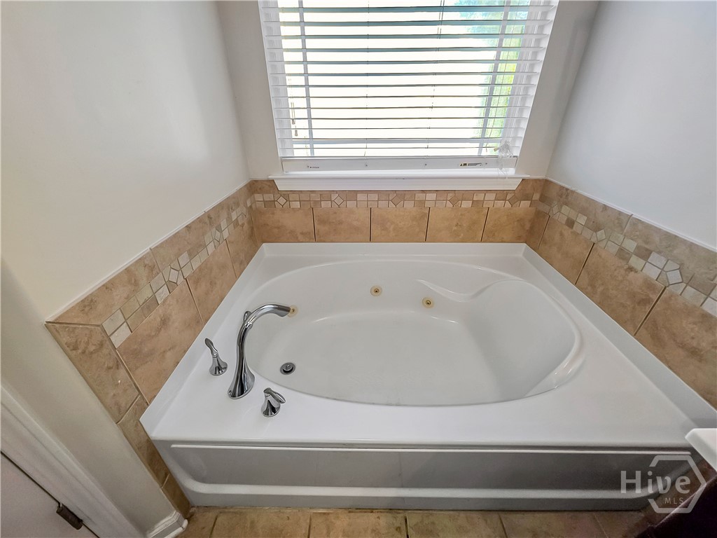4 Melody Drive Pooler, GA 31322 - Photo 34 of 52 Primary Bathroom Whirlpool Tub