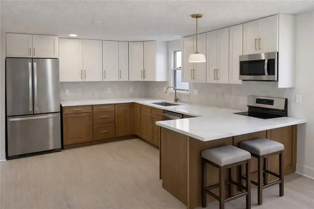 $325,000 | 5435 Flint Street, Shawnee, KS 66203