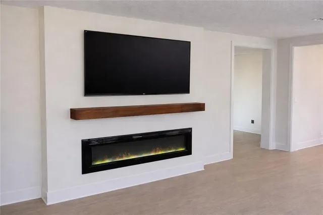 $325,000 | 5435 Flint Street, Shawnee, KS 66203