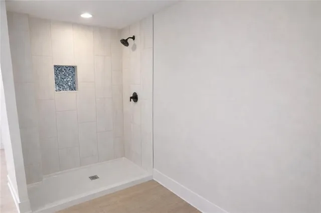 $325,000 | 5435 Flint Street, Shawnee, KS 66203