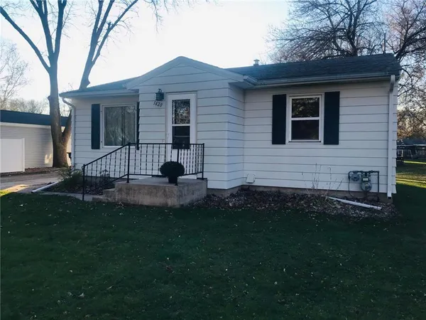 $162,500 | 1420 6th Street Southwest, Willmar, MN 56201