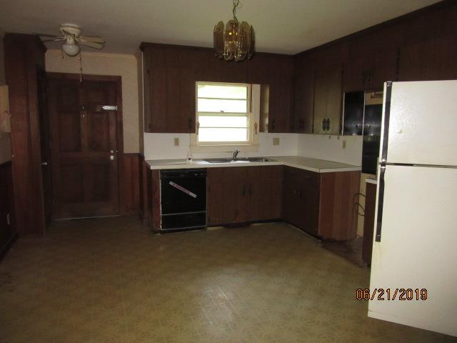 1414 Cunningham Road Kinston, NC 28501 - Photo 12 of 25 Gallery Image 12