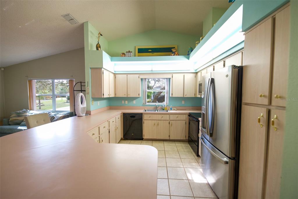 7404 Cool Breeze Court Spring Hill, FL 34607 - Photo 5 of 28