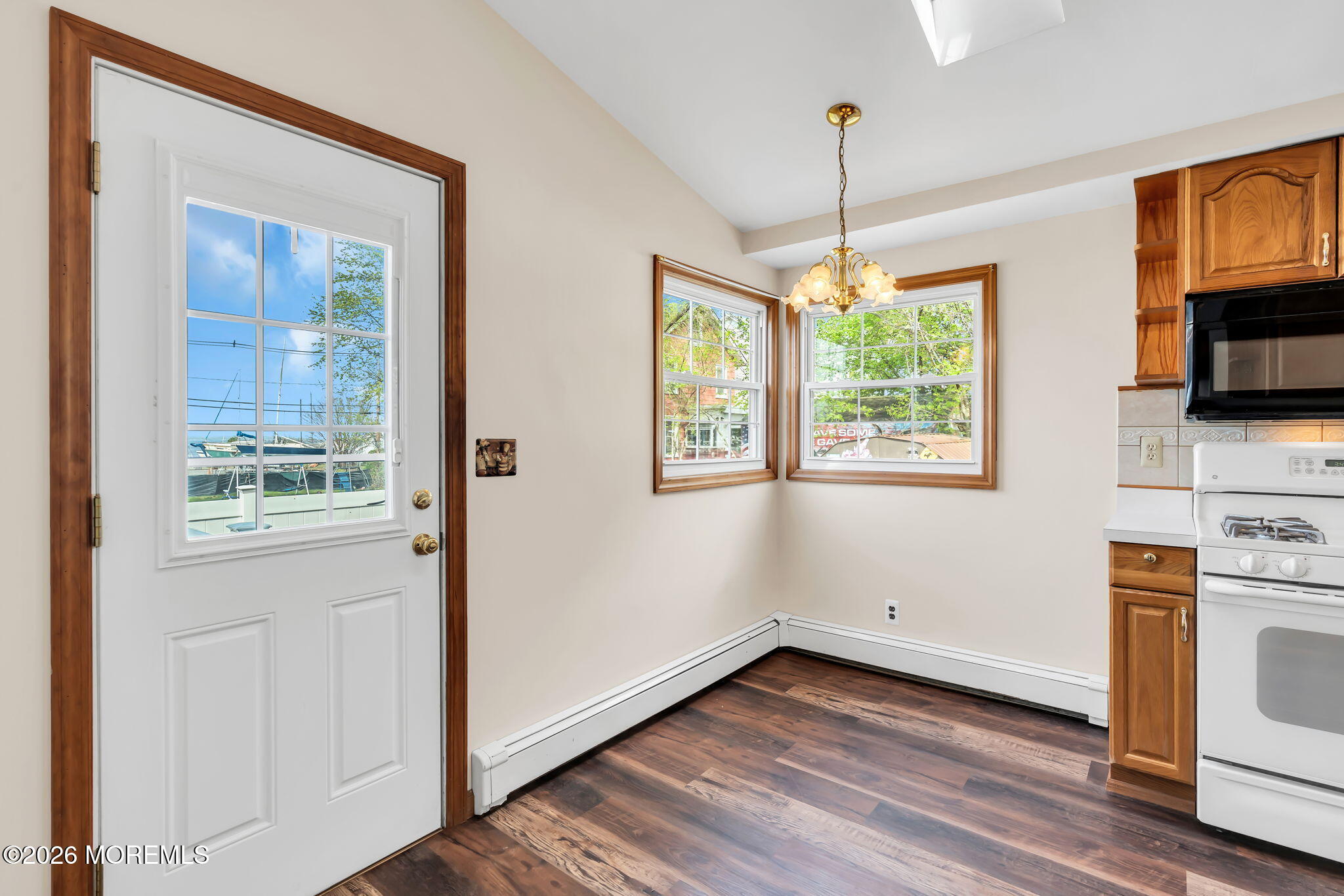 63 Broadway Keyport, NJ 07735 - Photo 14 of 29 24-web-or-mls-DSC08900