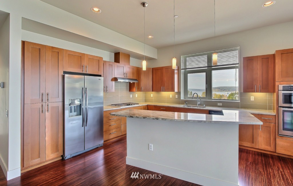 5204 North Bennett Street, Unit 603 Ruston, WA 98407 - Photo 5 of 16 Gallery Image 5