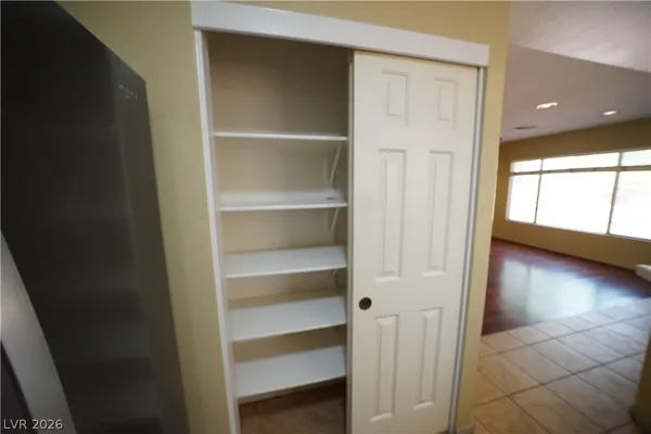 $2,295 | 8036 Sierra Largo Drive, Las Vegas, NV 89128