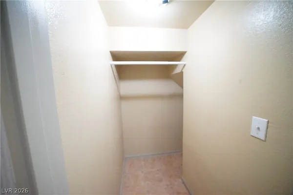 $2,295 | 8036 Sierra Largo Drive, Las Vegas, NV 89128